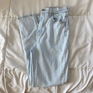 High Wasted Women’s Levi’s